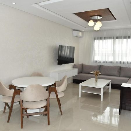 Lovely Apartment With Pool & Gym Kenitra Exterior foto